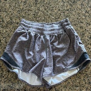 Lululemon Hotty Hot Shorts 4”